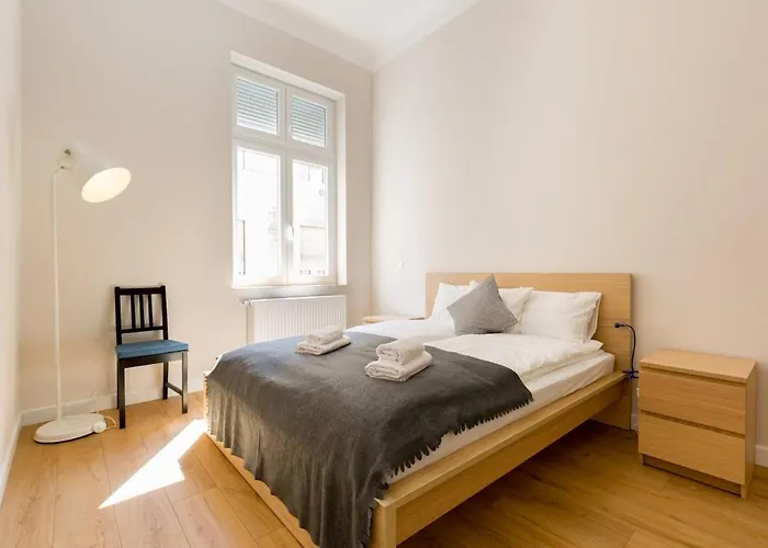 Westend Center Apartment-prime Location Apartment