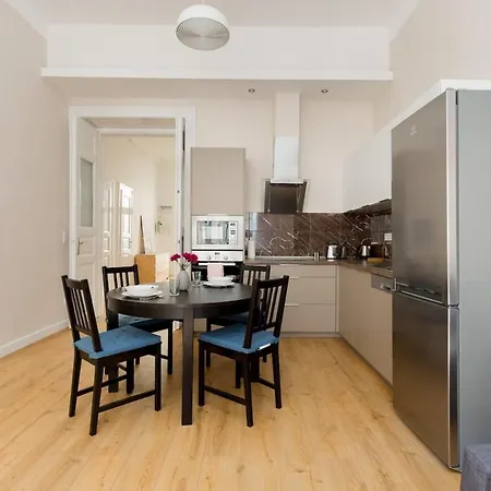 Westend Center Apartment-prime Location Budapest