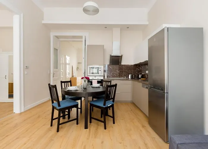 Westend Center Apartment-prime Location Budapest