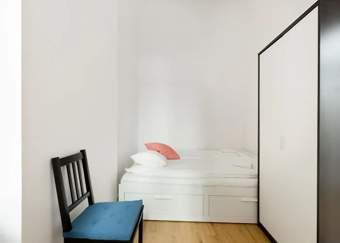 Westend Center Apartment-prime Location